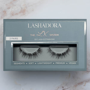 DIY Wimpern Extensions von LASHADORA natürlich und wispy LX02