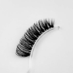 Fluffy meets cat eyes von LASHADORA: Style FM33 für verführerische Augen