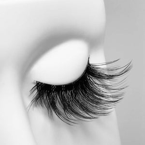 Extravagante, fluffy Wimpern mit dem Style FM37