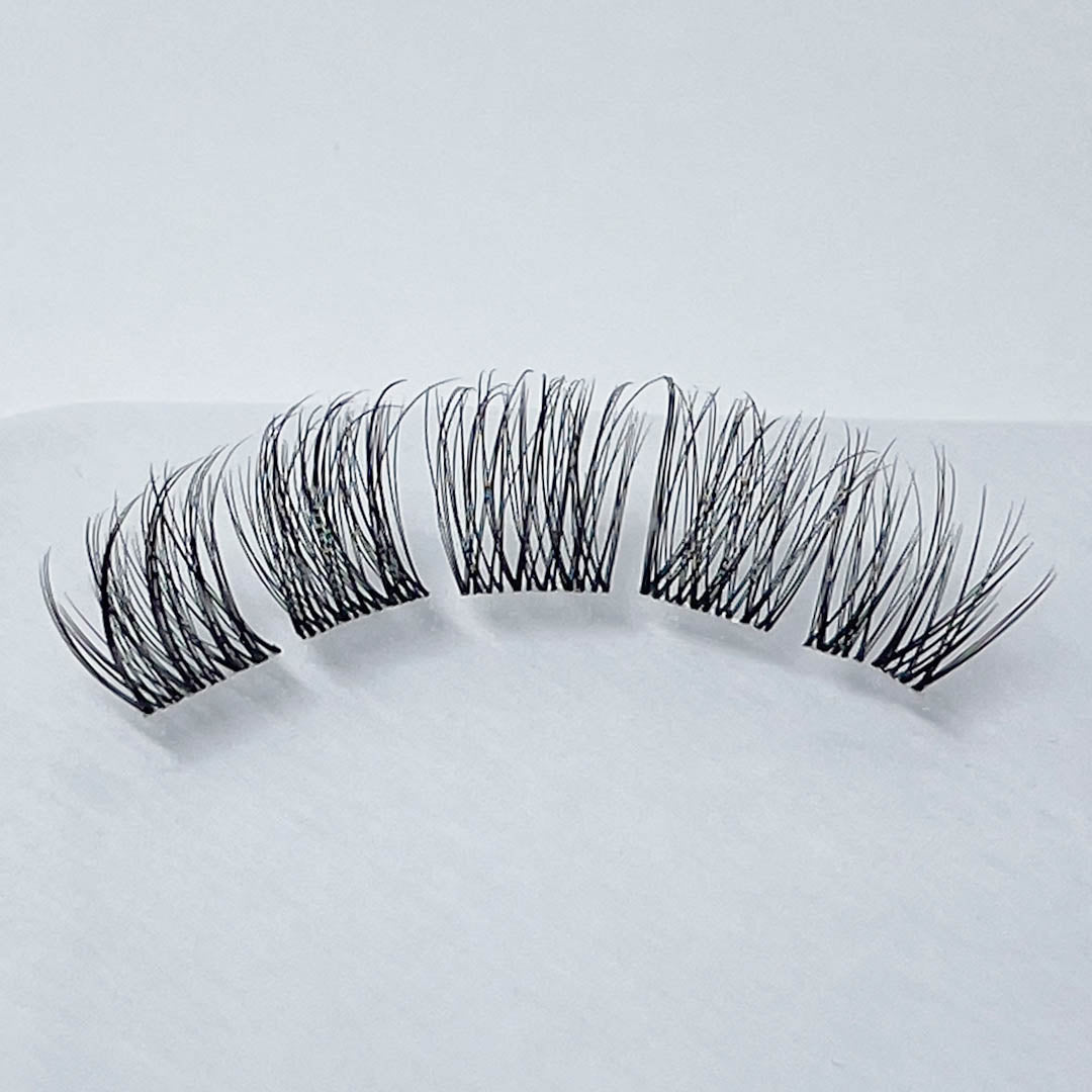 DIY Wimpern Extensions von LASHADORA im natürlichen Style LX05