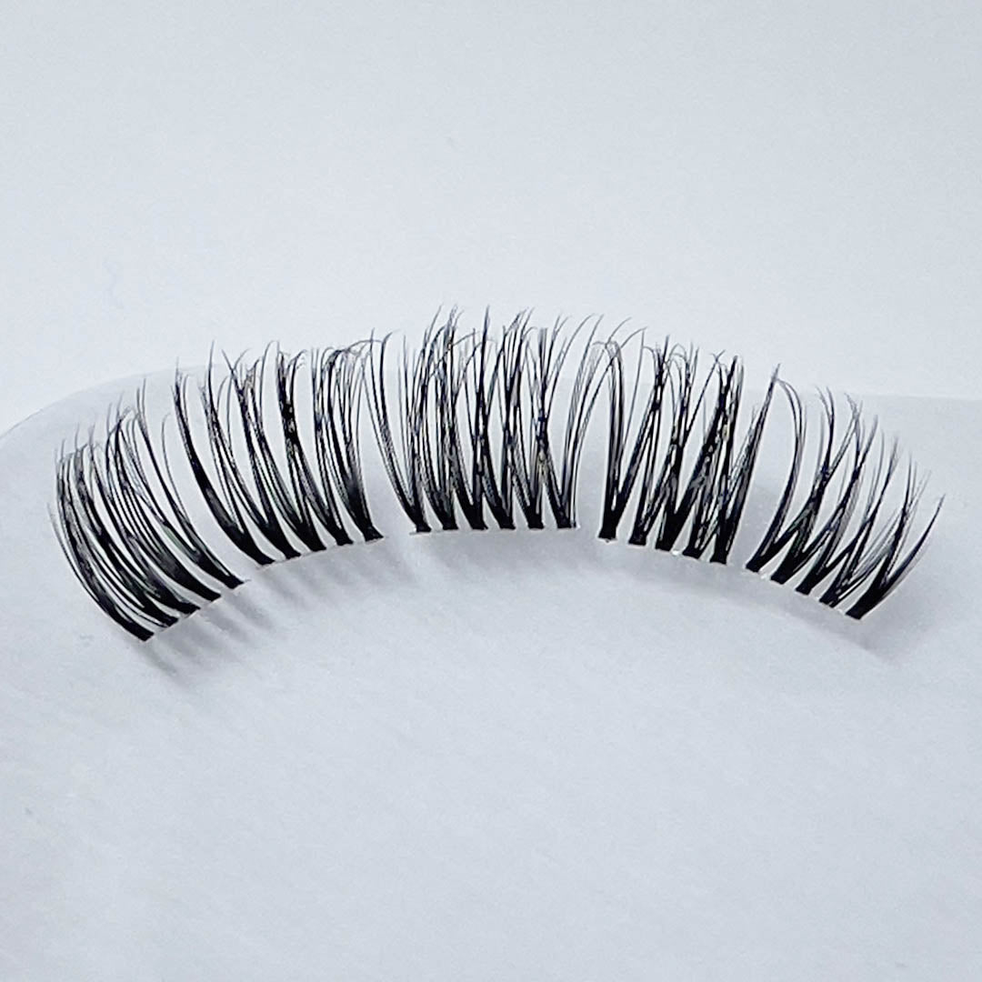 DIY Wimpernverlängerung von LASHADORA mit wispy Volumen LX07