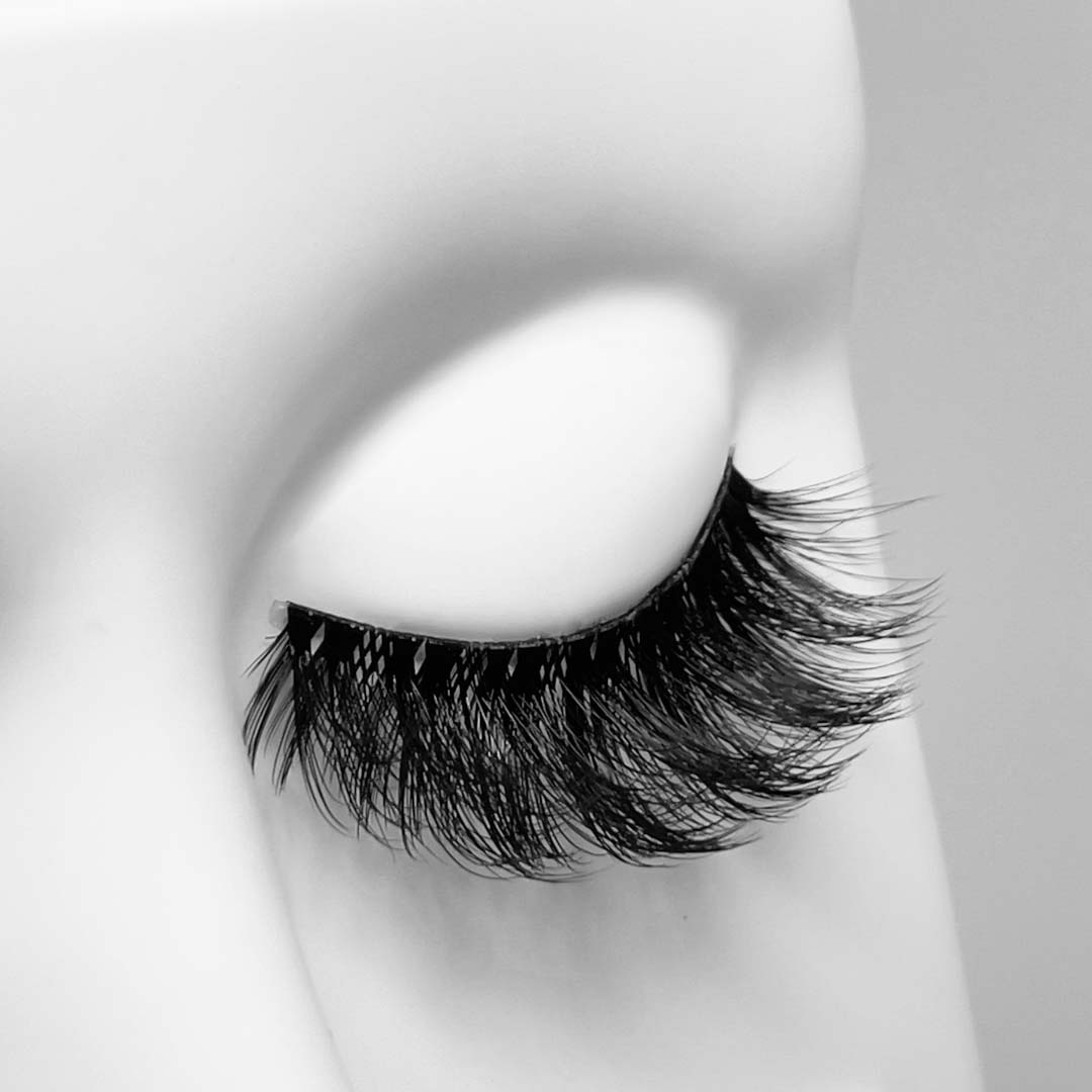Fluffy Lashes von LASHADORA Style FM32