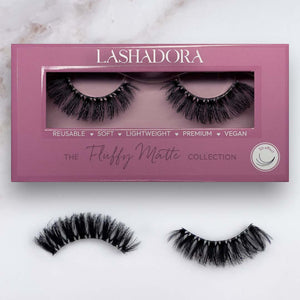 Fluffy meets cat eyes von LASHADORA: Style FM33 für verführerische Augen