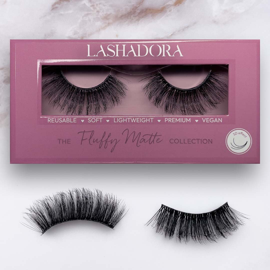 Fluffy, long Lashes von LASHADORA Style FM35