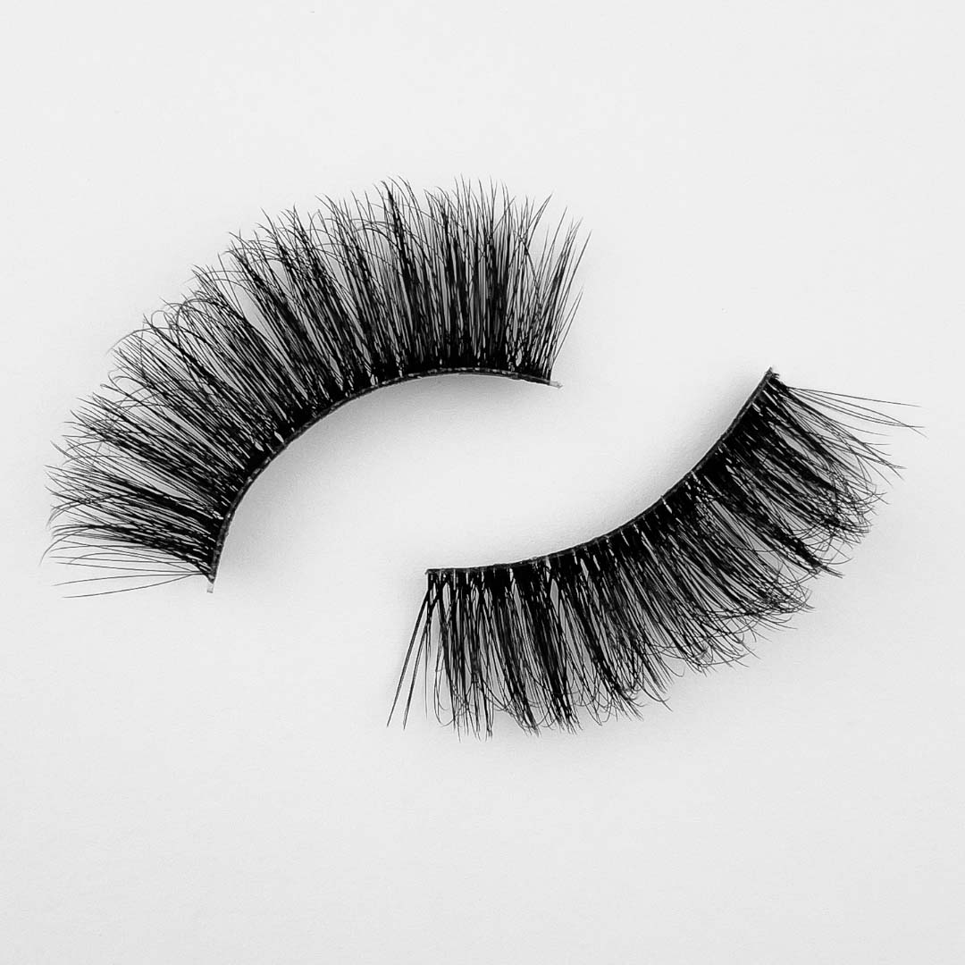 Fluffy, long Lashes von LASHADORA Style FM35